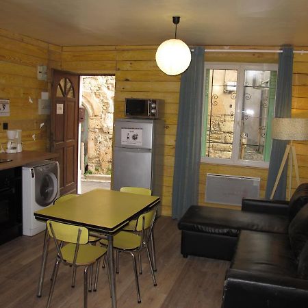 Appartement T1 Bis Cosy Avec Patio 17 Bis Tourbes Ngoại thất bức ảnh