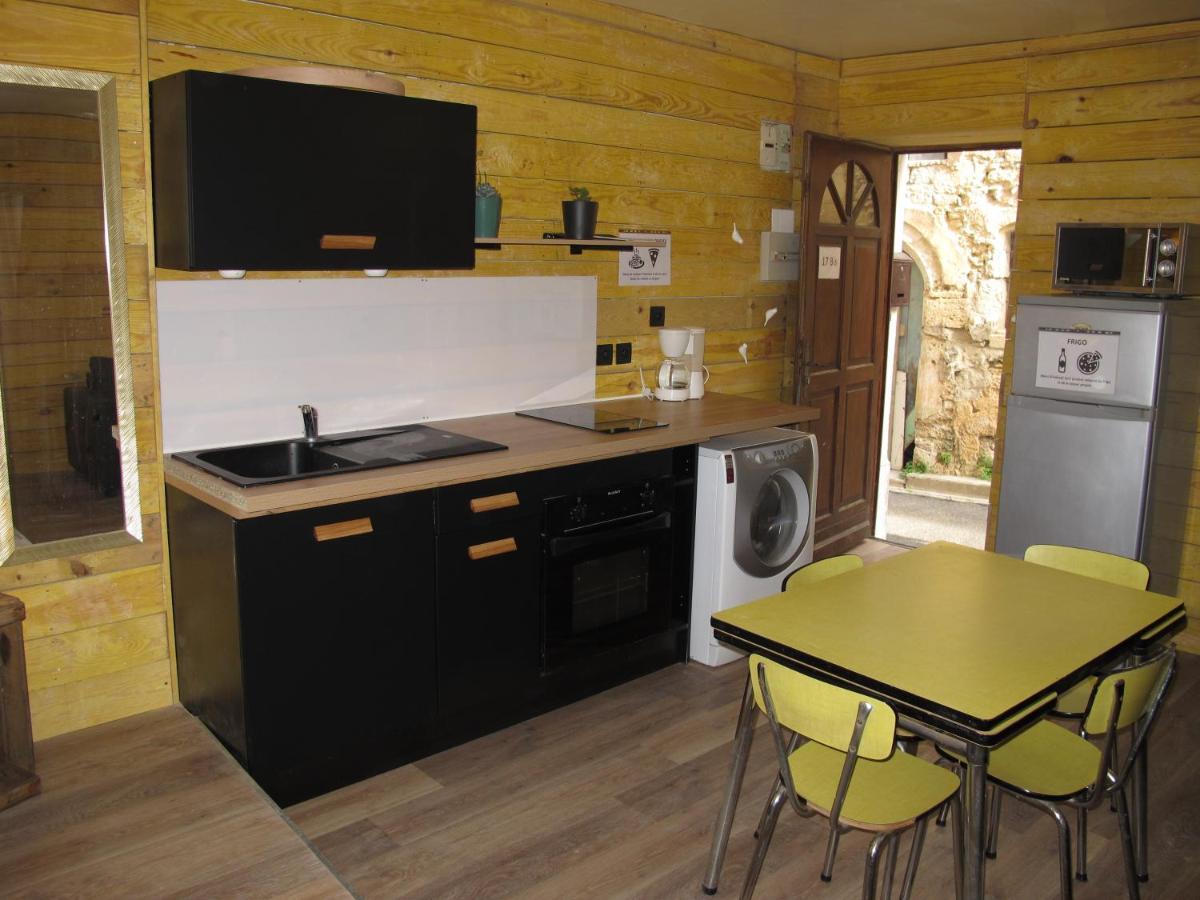 Appartement T1 Bis Cosy Avec Patio 17 Bis Tourbes Ngoại thất bức ảnh