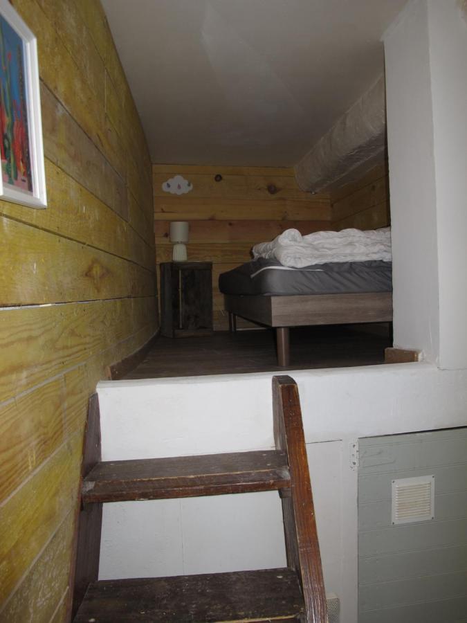 Appartement T1 Bis Cosy Avec Patio 17 Bis Tourbes Ngoại thất bức ảnh
